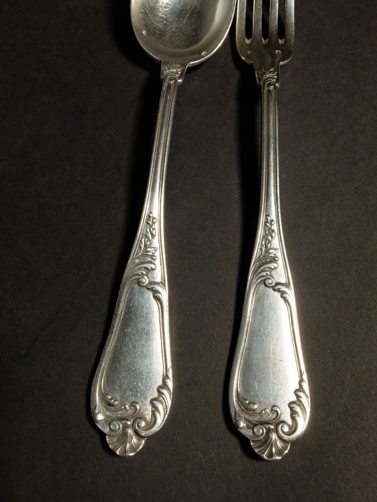 Suite de 12 couverts en argent massif par Henri Soufflot 