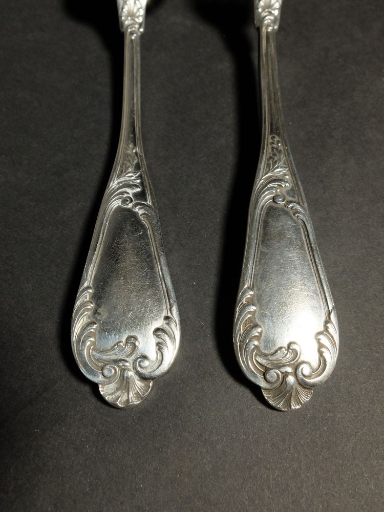 Suite de 12 couverts en argent massif par Henri Soufflot 