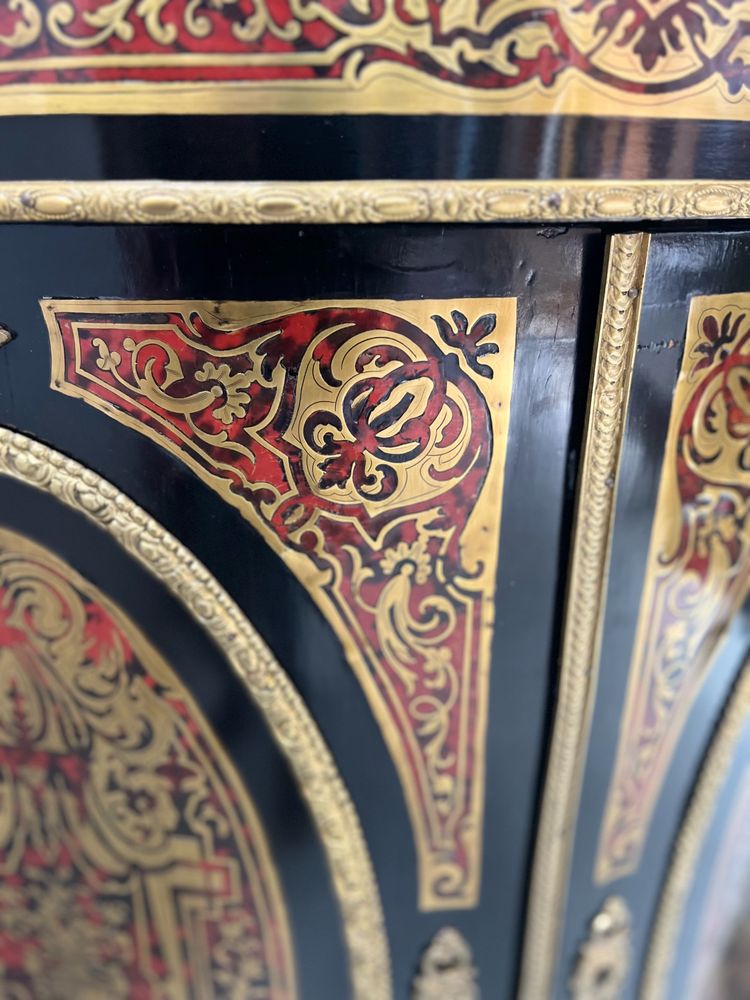 Armadio intarsiato in legno e ottone stile Boulle di Napoleone III del XIX secolo