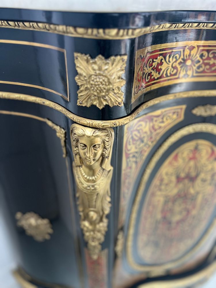 Armadio intarsiato in legno e ottone stile Boulle di Napoleone III del XIX secolo