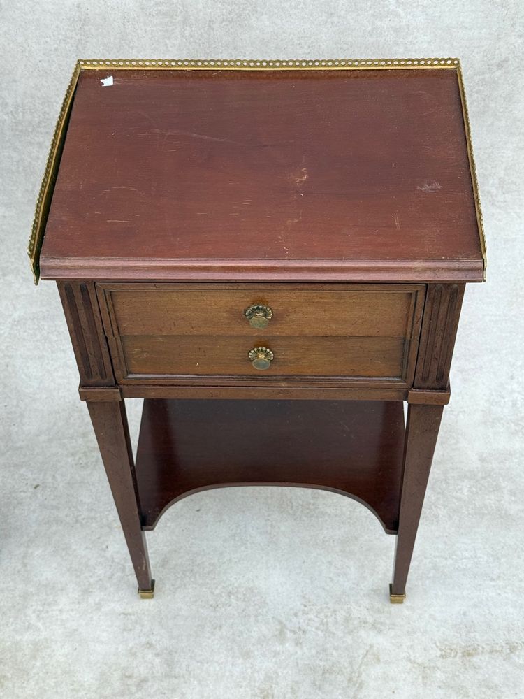 Table de chevet