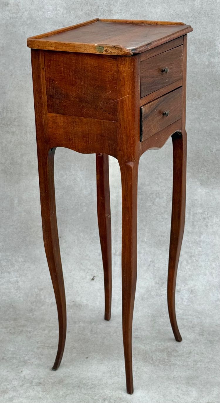 Table de chevet