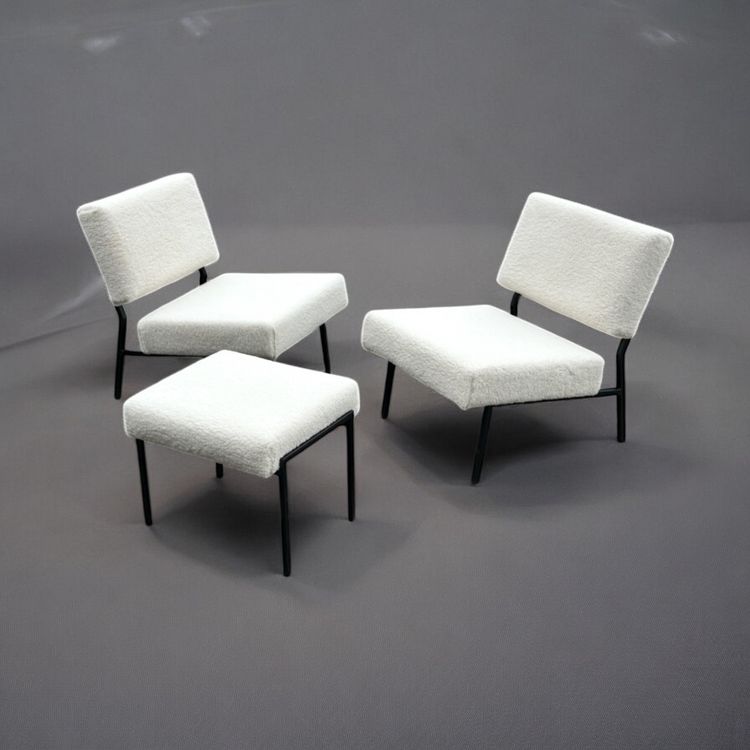 Coppia di sedie e ottomane o tabouret Années 60 Pierre Guariche - Poltrone
