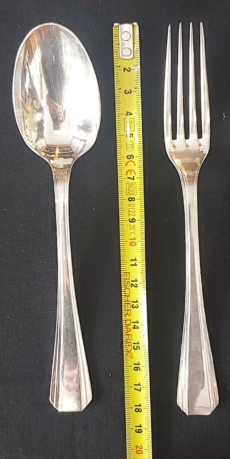 Christofle Art Deco Boreal model 75-piece cutlery set.