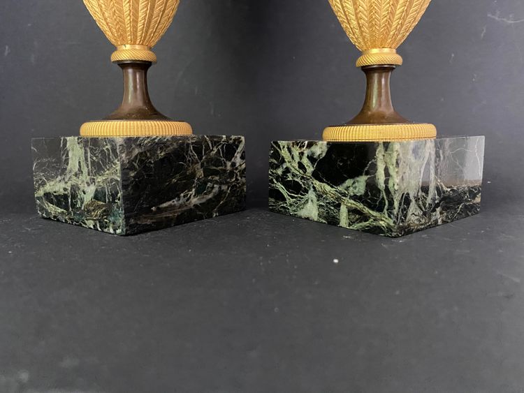 Coppia di brocche in stile Impero attribuite ad André-Antoine Ravrio