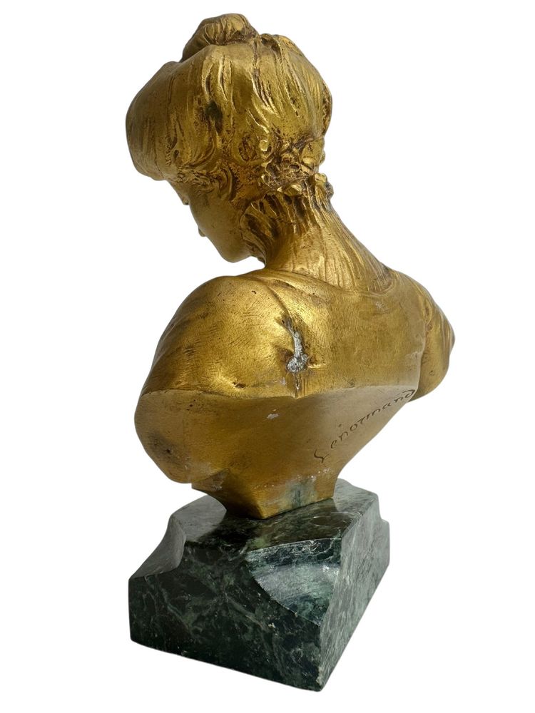Lenormand, busto di donna in bronzo