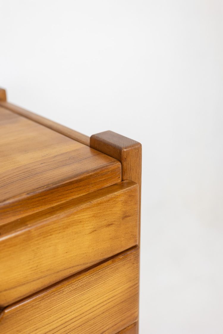 Maison Regain. Commode en orme. Circa 1970. LS6157909P