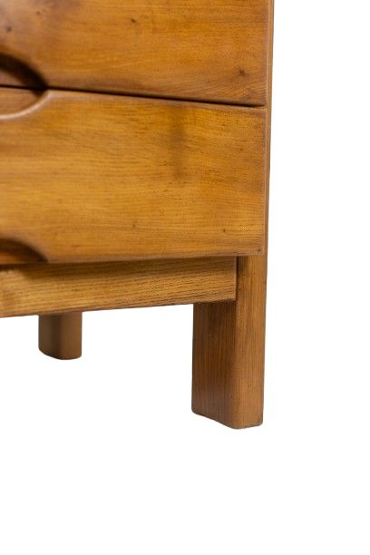 Maison Regain. Commode en orme. Circa 1970. LS6157909P