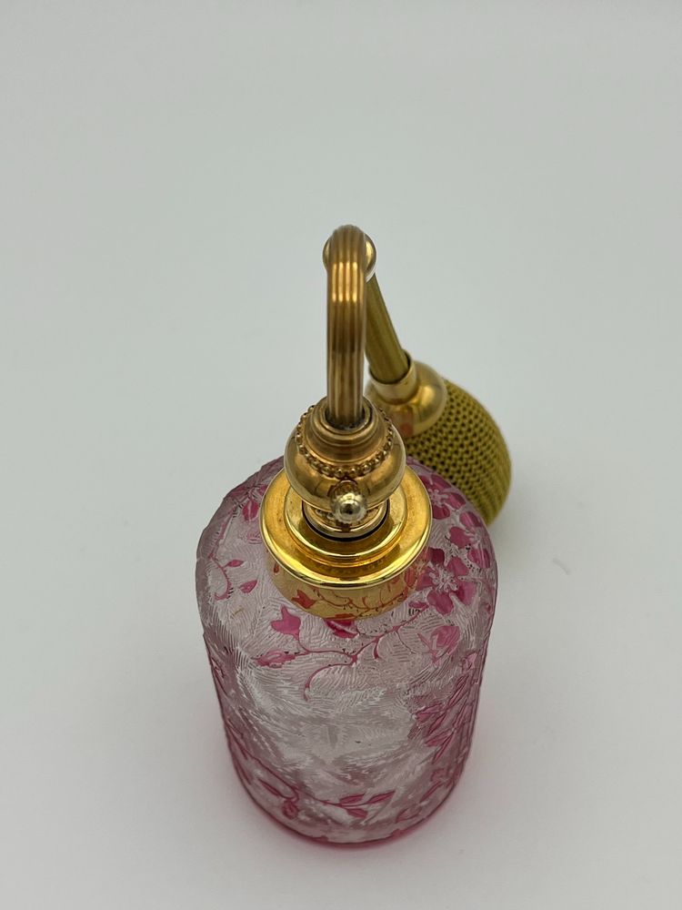 Spray profumo Baccarat, modello Eglantier