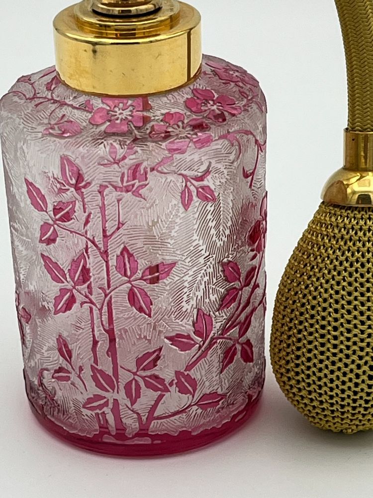 Spray profumo Baccarat, modello Eglantier