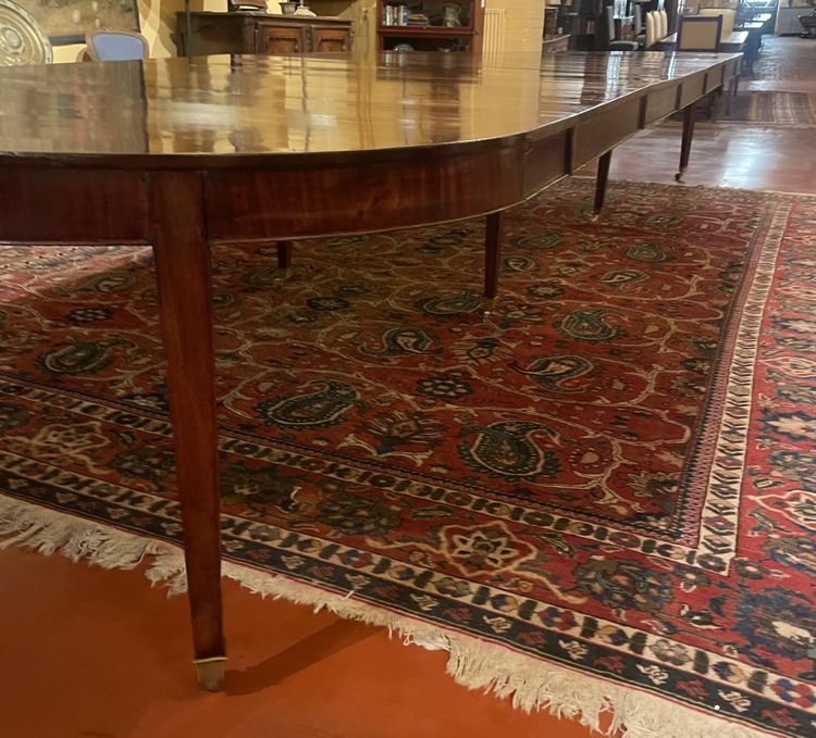 table de salle à manger 8 pieds Louis XVI en acajou de 5m30 de long