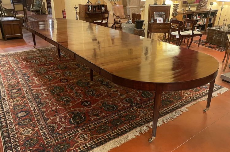 table de salle à manger 8 pieds Louis XVI en acajou de 5m30 de long