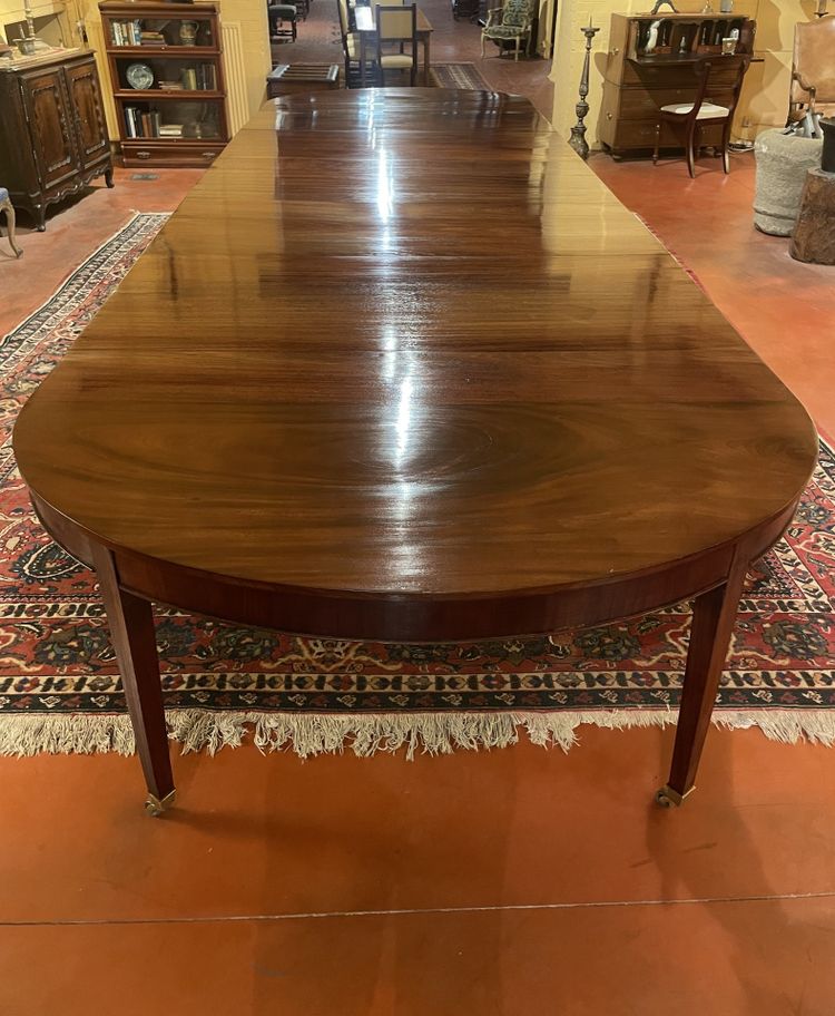 table de salle à manger 8 pieds Louis XVI en acajou de 5m30 de long