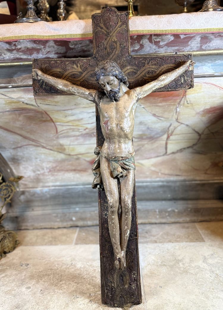 Grande Cristo in legno intagliato - Fine del XVII secolo