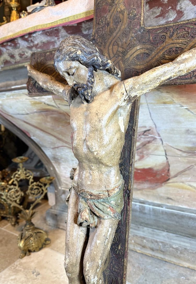 Grande Cristo in legno intagliato - Fine del XVII secolo