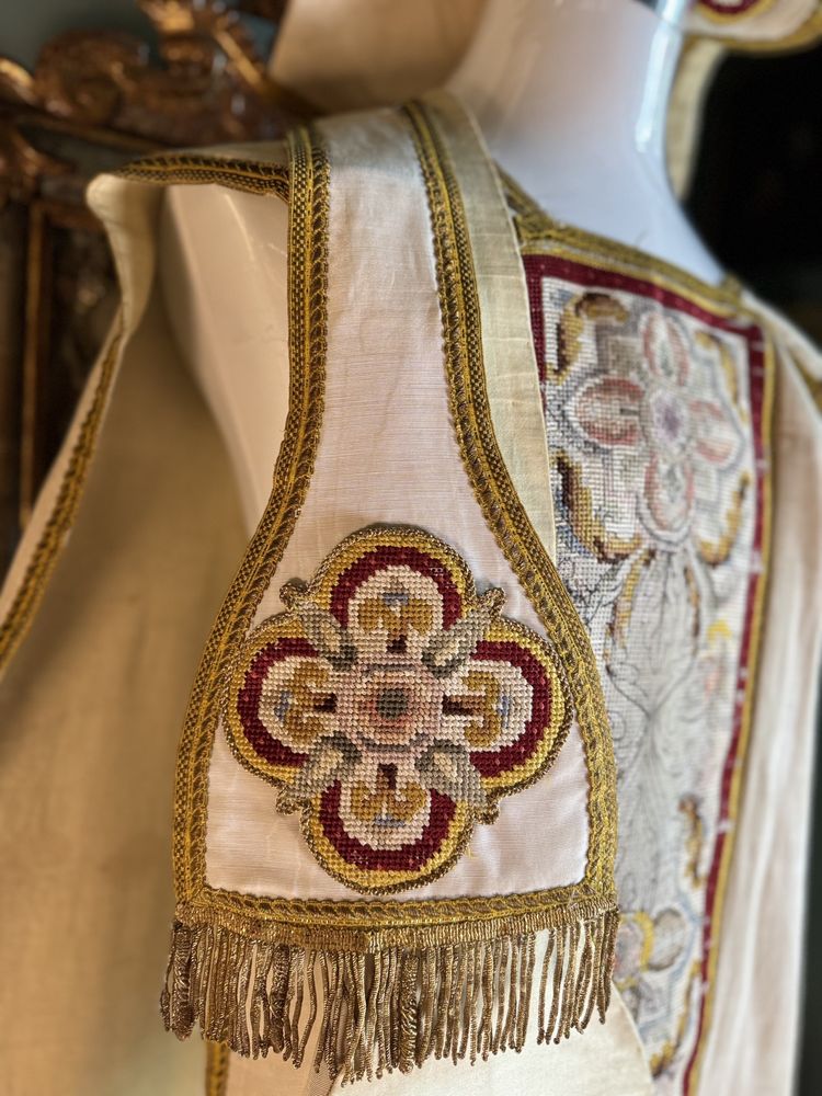 Chasuble Avec étole, Manipule Et Bourse - Late 19th century