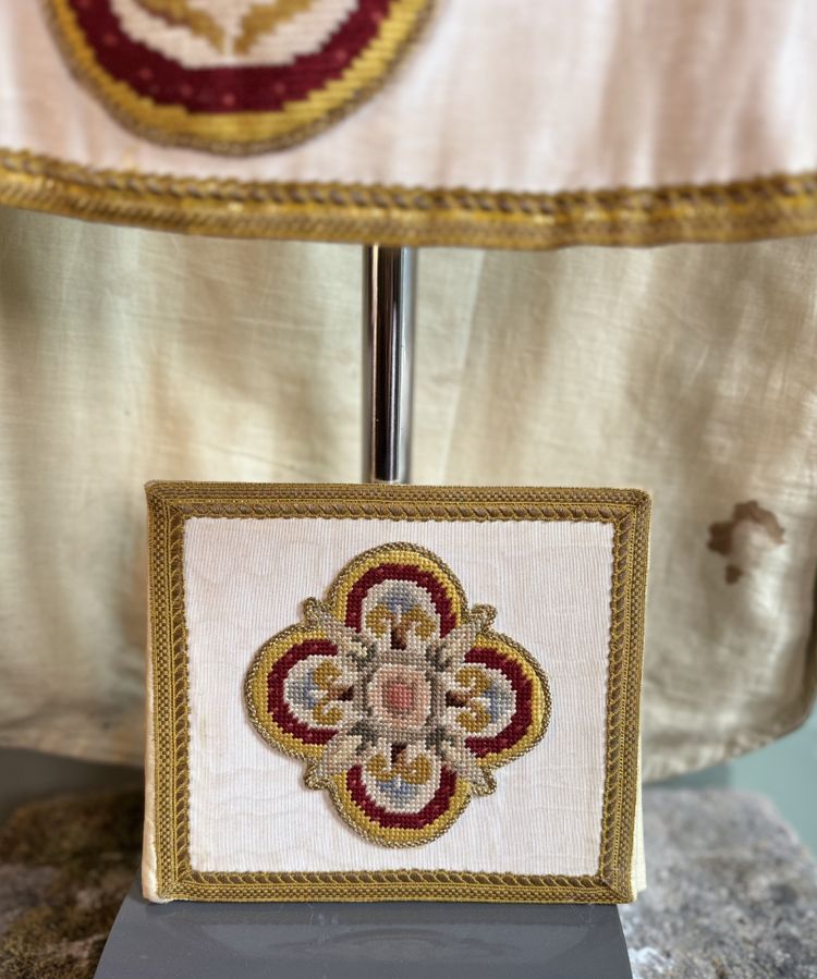 Chasuble Avec étole, Manipule Et Bourse - Late 19th century