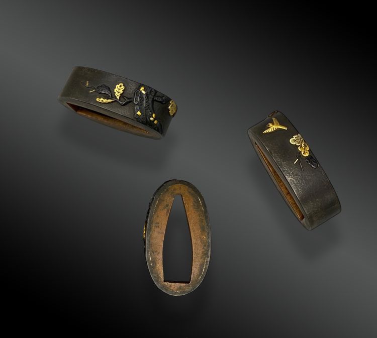 FUCHI KASHIRA, MENUKI, KOZUKA SET Giappone, fine XIX secolo