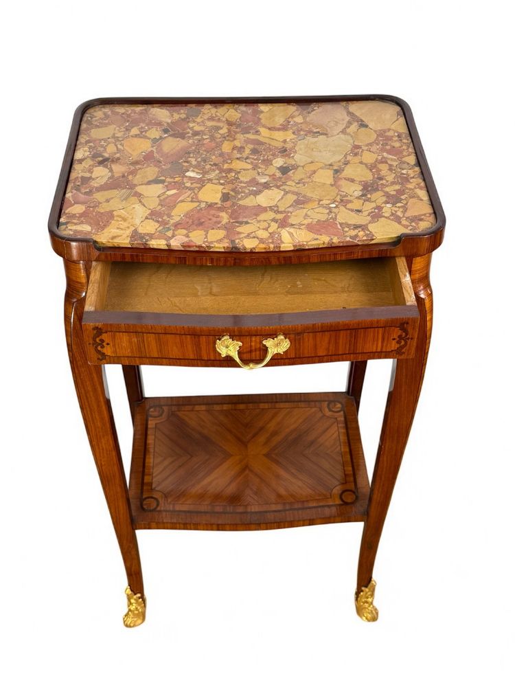19th CENTURY GOLDEN BRONZE MARQUET SADDLE WITH MARBLE TOP