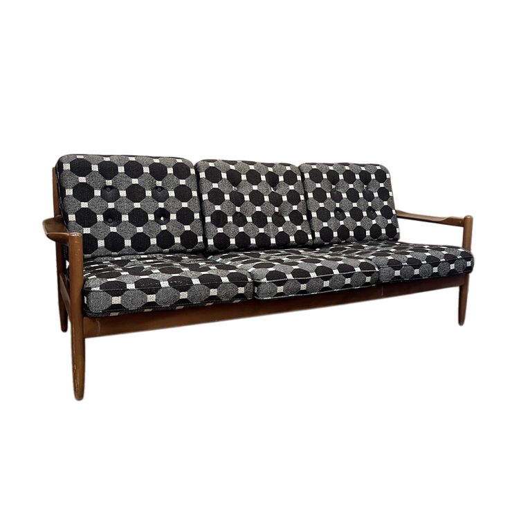 Scandinavian-style 1970s 3-seater sofa/bench