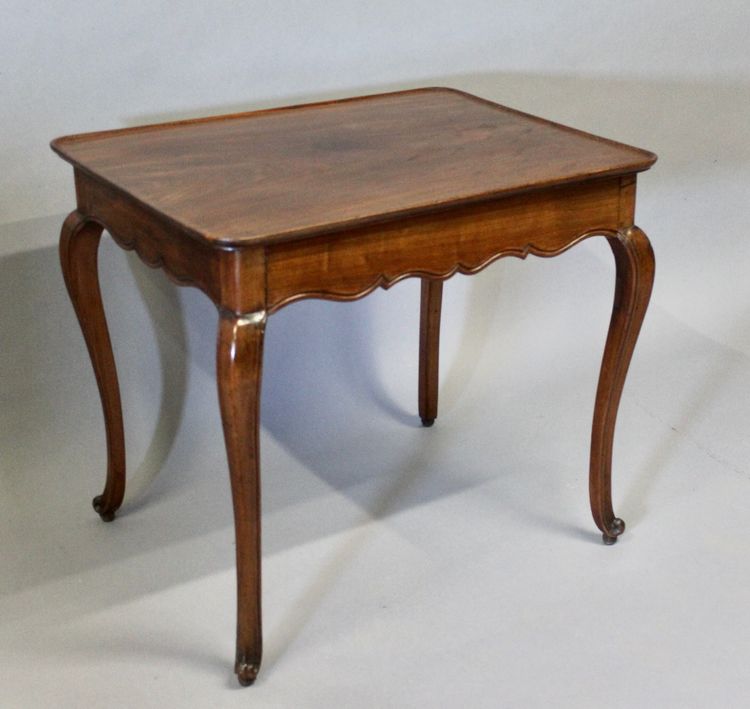 Mahogany cabaret table from CUBA 18th century period