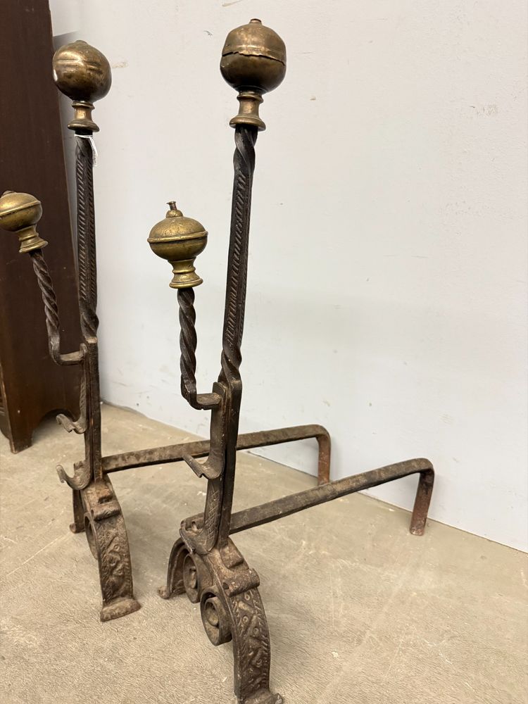 Antique pair of wrought iron and bronze altars 17th century, 74x22x44cm