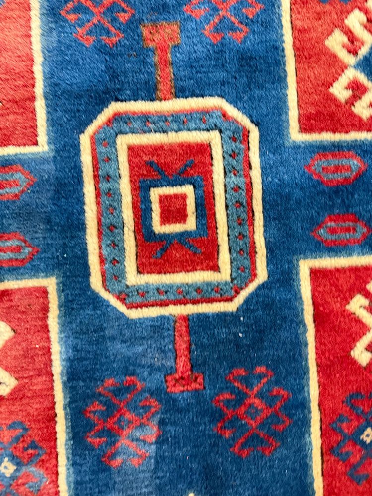 Antique Turkish carpet 19th century, wool with geometric patterns, 170x130cm