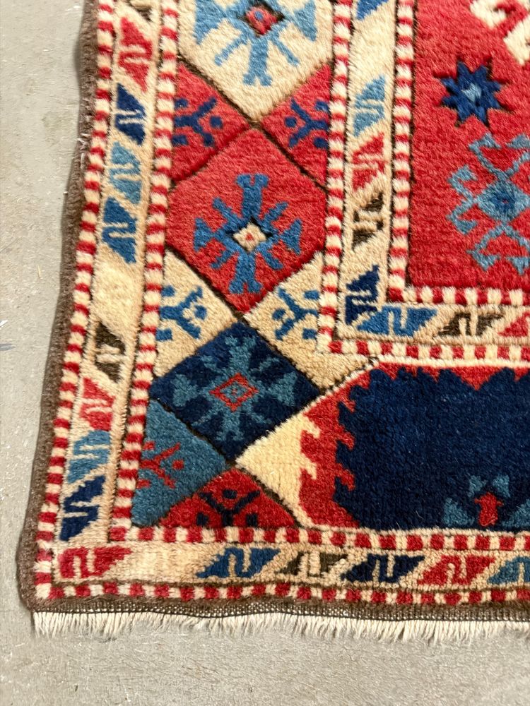 Antique Turkish carpet 19th century, wool with geometric patterns, 170x130cm