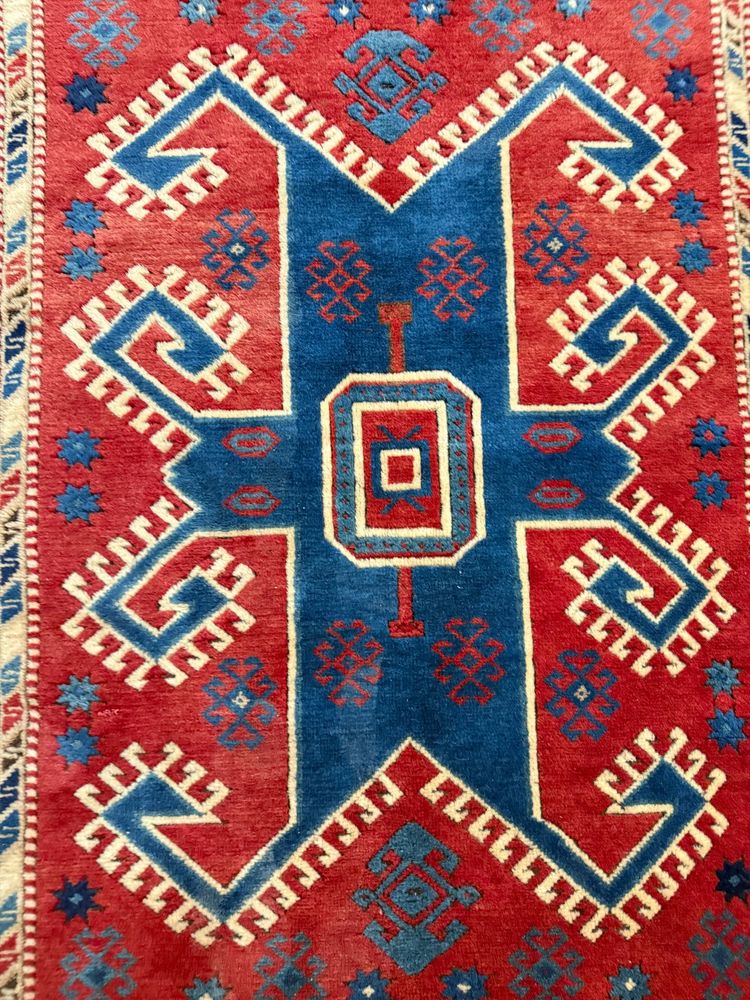 Antique Turkish carpet 19th century, wool with geometric patterns, 170x130cm