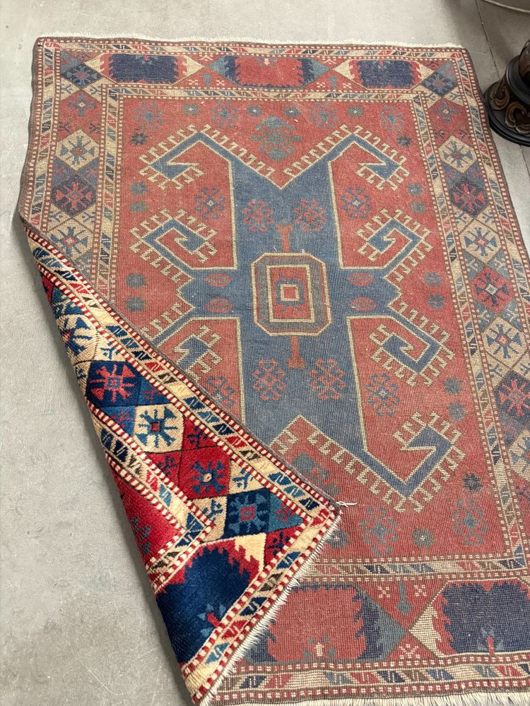 Antique Turkish carpet 19th century, wool with geometric patterns, 170x130cm