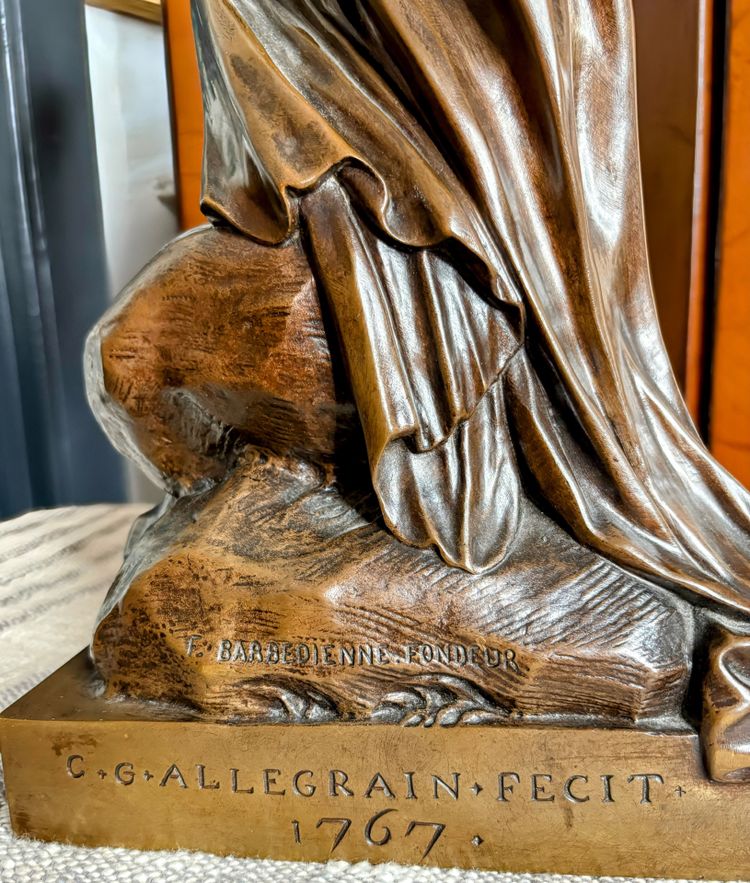 Elegant bronze Venus, signed Allegrain and cast by Barbedienne - 56 cm of classic sensuality