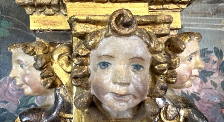 Architectural element of a carved wooden altarpiece - 18th century
