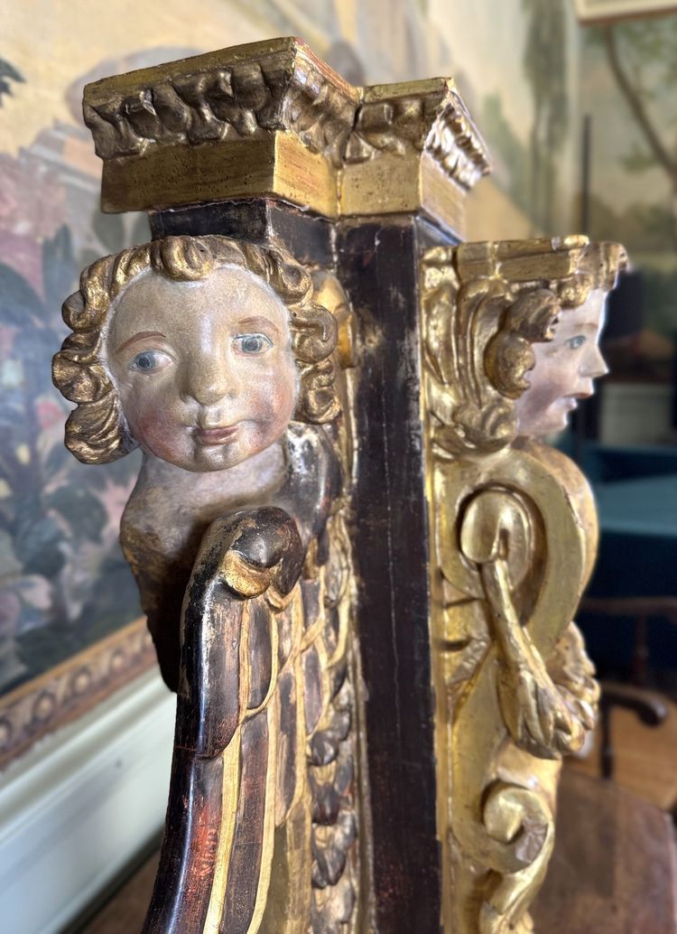 Architectural element of a carved wooden altarpiece - 18th century