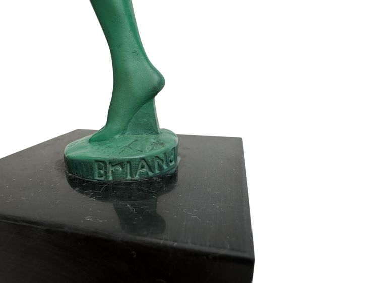 Briand - Max Le Verrier Danseuse au cerceau 