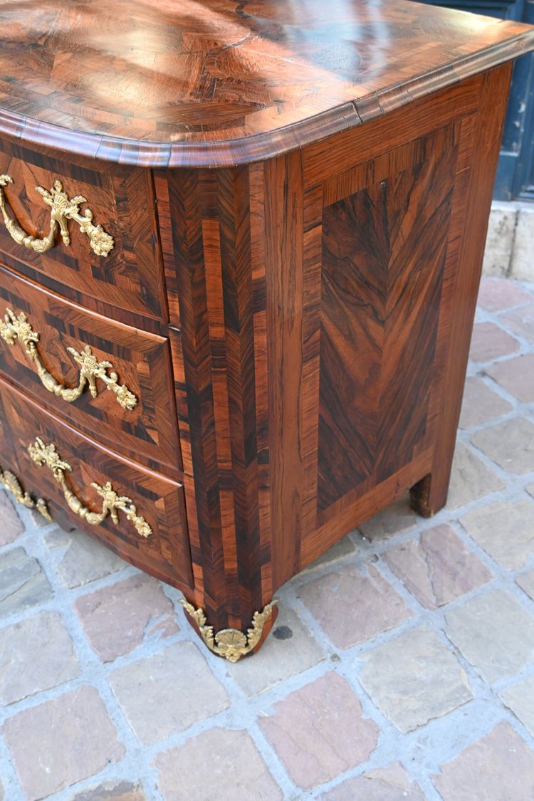 Commode en palissandre d époque Louis XIV