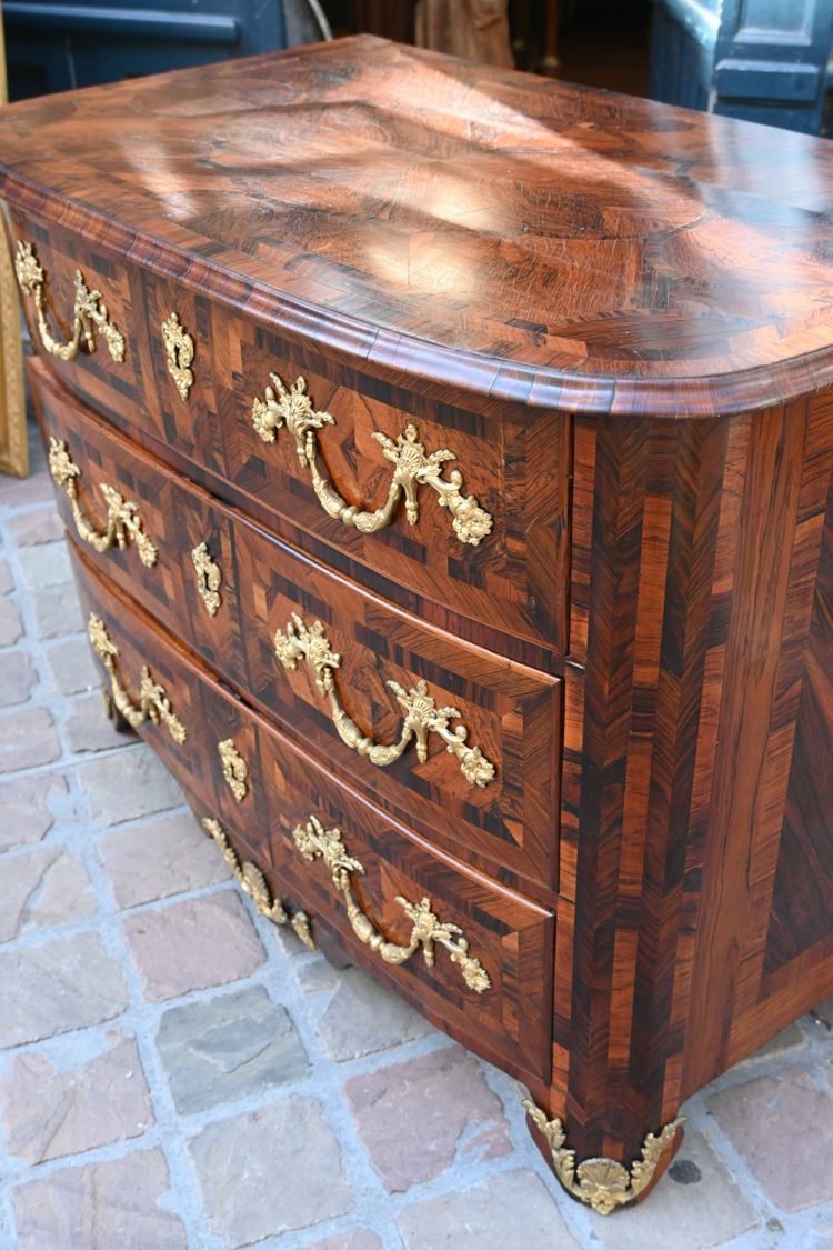 Commode en palissandre d époque Louis XIV