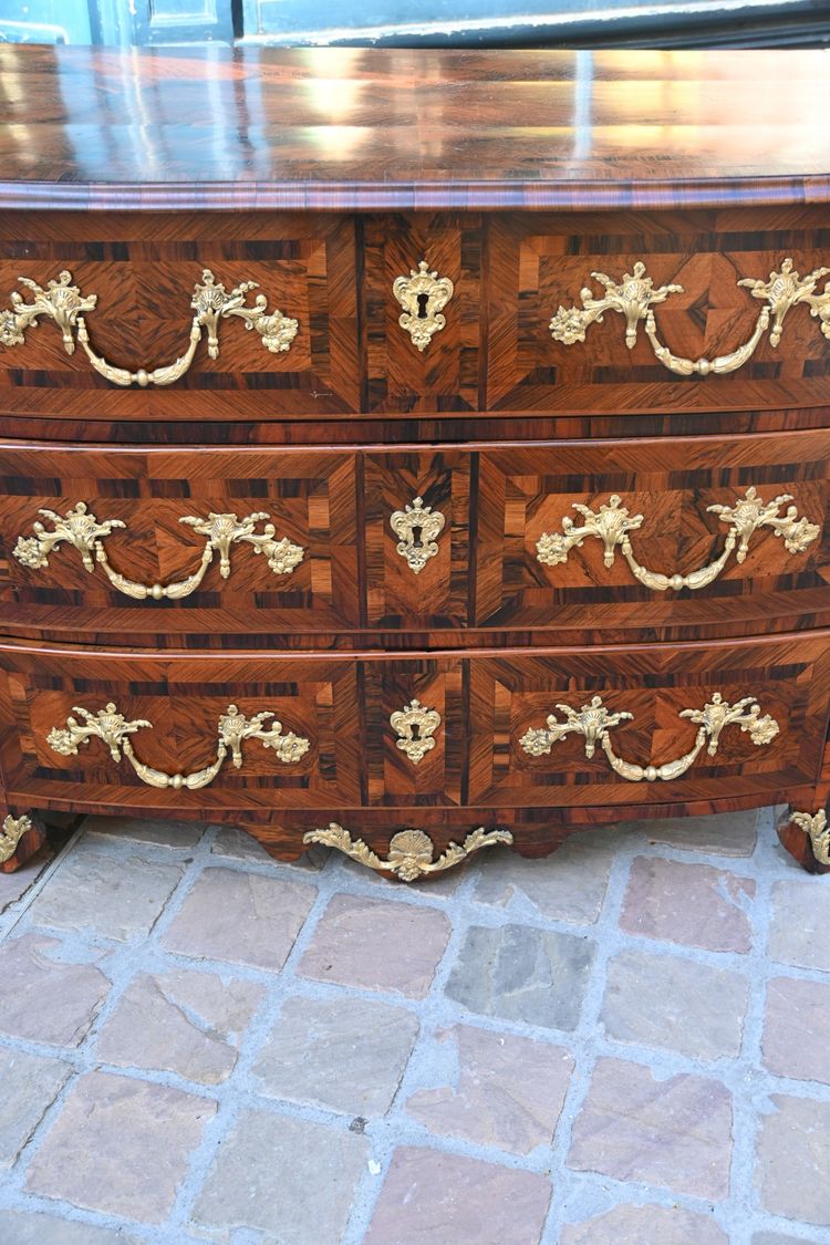 Commode en palissandre d époque Louis XIV
