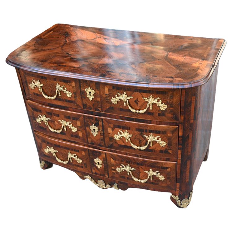 Commode en palissandre d époque Louis XIV