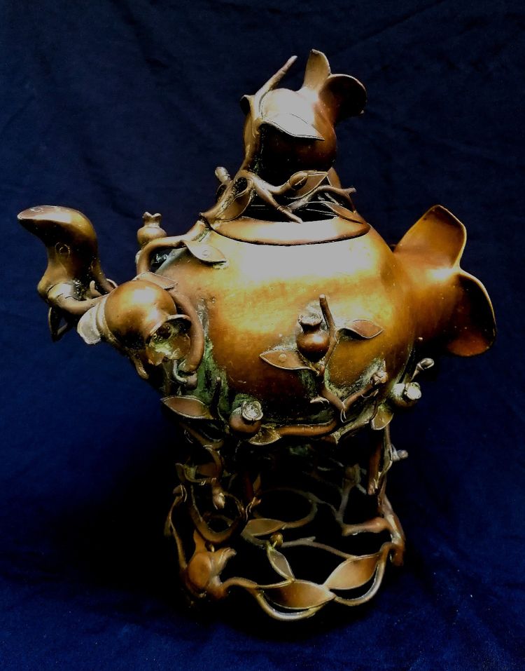 BRULE PARFUN BRONZE PATINE - CHINE - VIETNAM - MODELE A LA GRENADE ECLATEE - XIXEME -