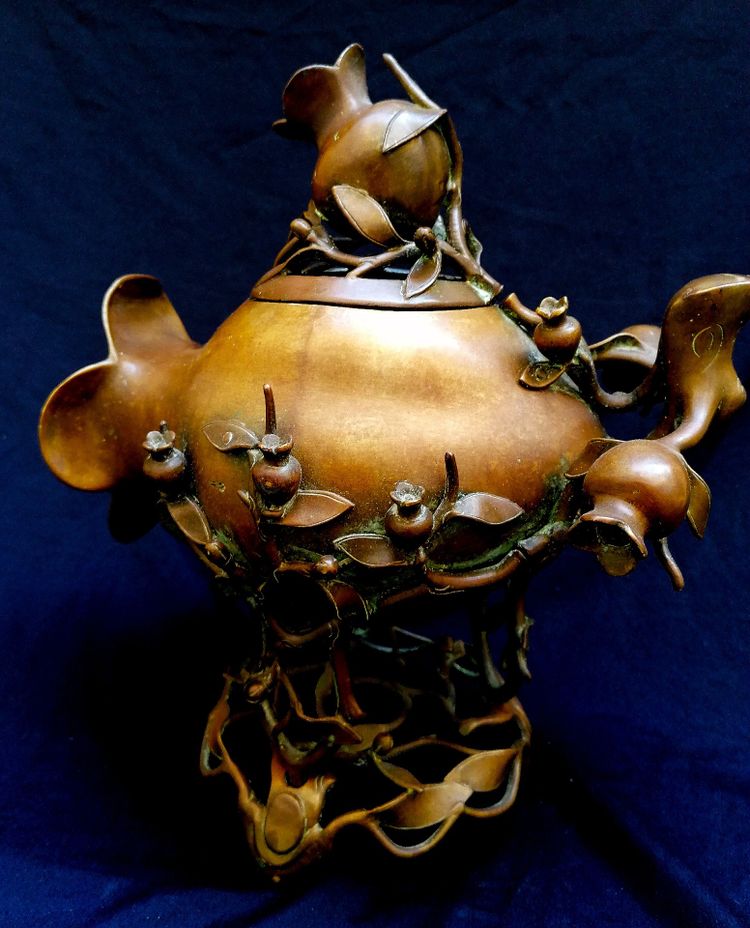 BRULE PARFUN BRONZE PATINE - CHINE - VIETNAM - MODELE A LA GRENADE ECLATEE - XIXEME -