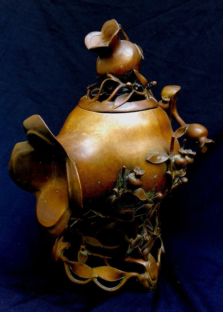 BRULE PARFUN BRONZE PATINE - CHINE - VIETNAM - MODELE A LA GRENADE ECLATEE - XIXEME -