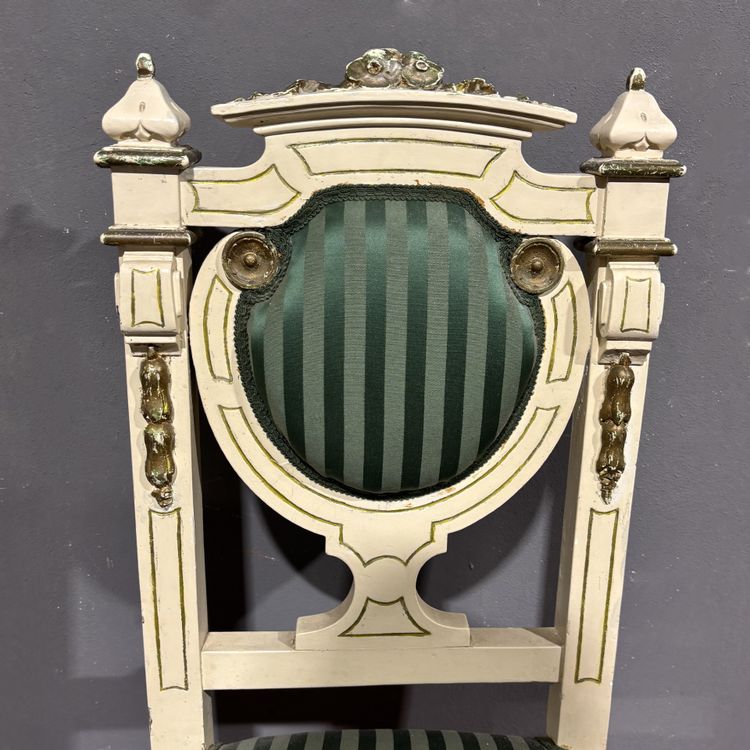 Ensemble ancien de chaises laquées et dorées