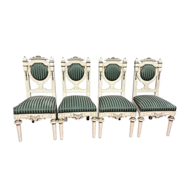 Ensemble ancien de chaises laquées et dorées