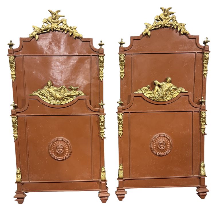 Paire de lits anciens en fer du XIXe siècle