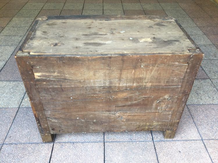 Une commode de style Louis XIV- Régence en marqueterie