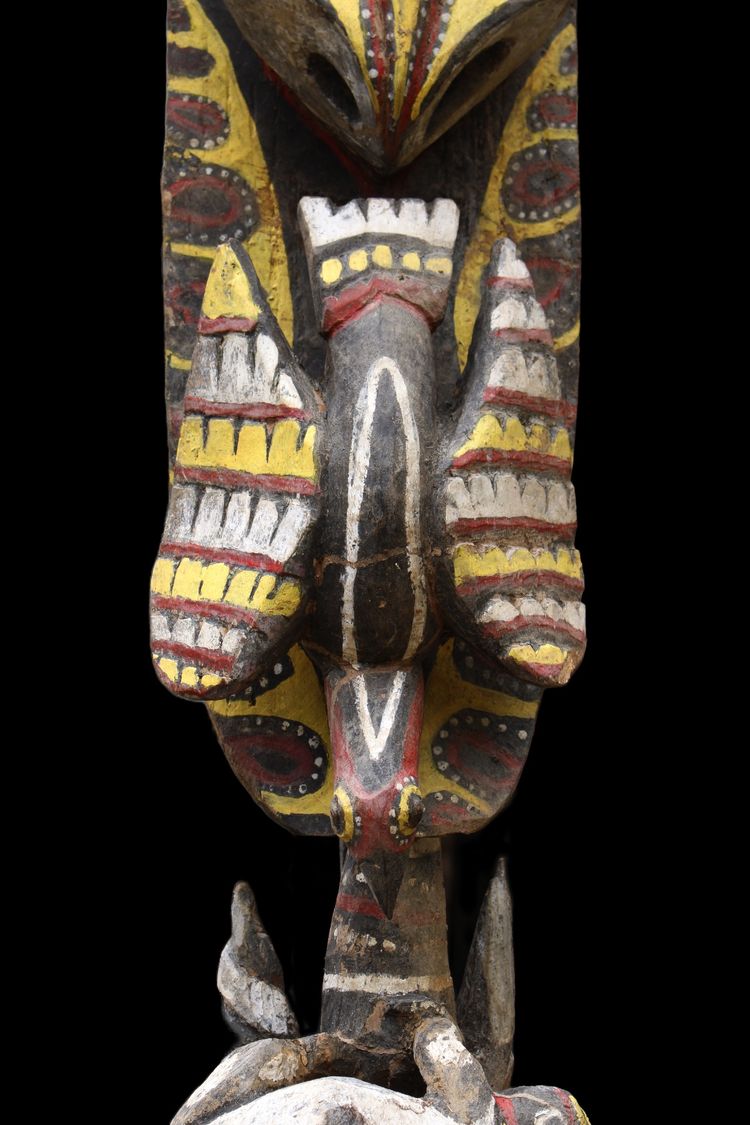 Poteau de case, totem, art océanien, art tribal, Océanie, Papouasie Nouvelle Guinée, 257 cm