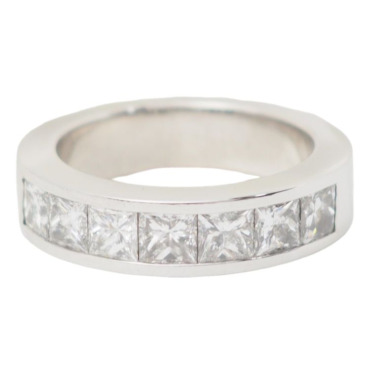 Fede nuziale in oro bianco con diamanti taglio principessa da 1,50 ct