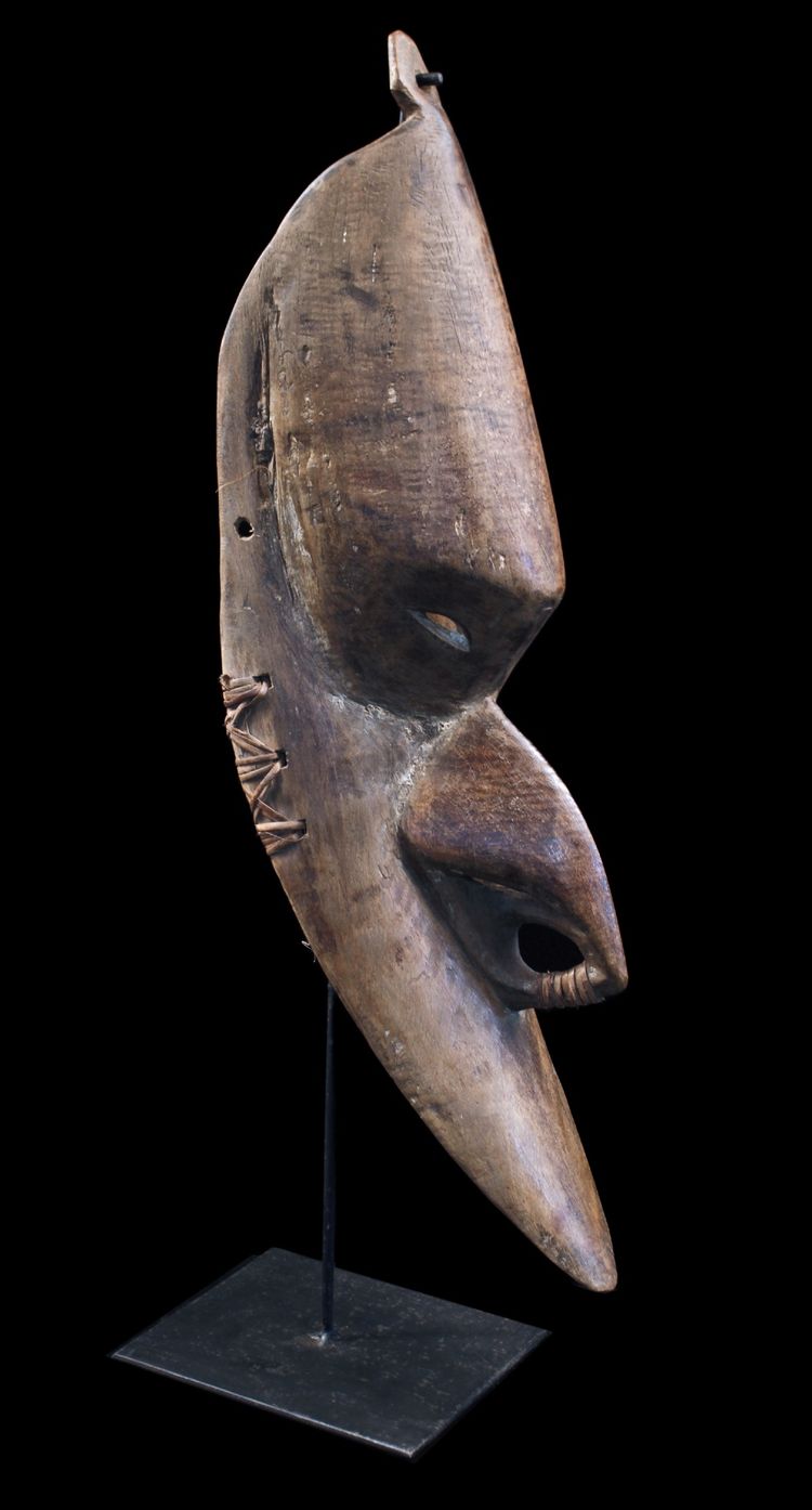 Brag mask, Oceanic art, tribal art, Papua New Guinea, Sculpture, primitive arts, 63 cm