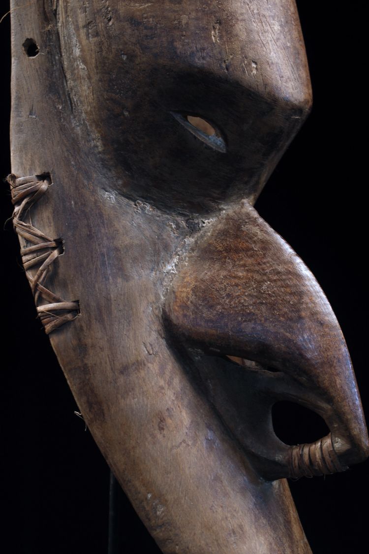 Brag mask, Oceanic art, tribal art, Papua New Guinea, Sculpture, primitive arts, 63 cm