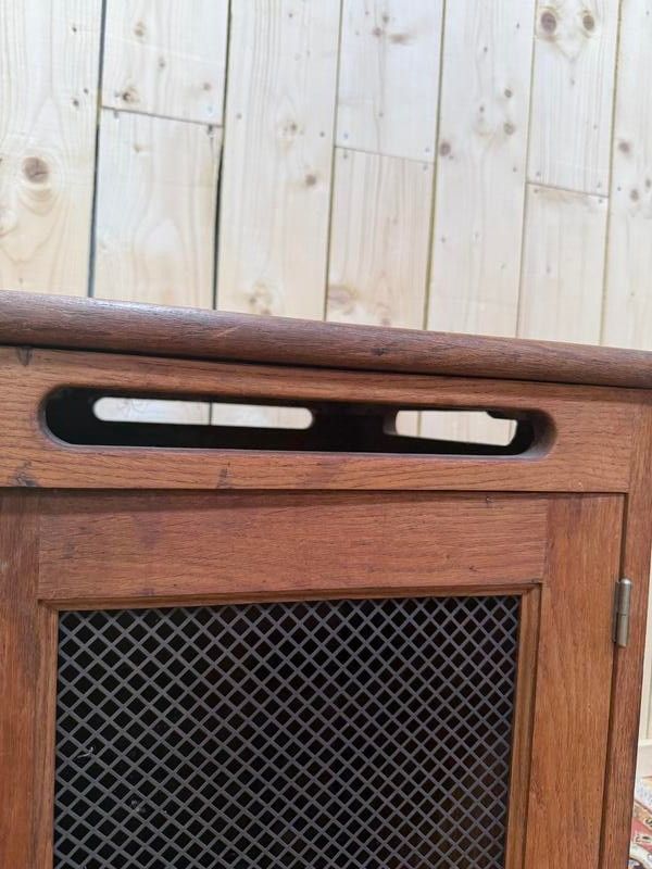 Postboten-Handelsmöbel in einem Sideboard und einer Kommode aus massiver Eiche, 1950